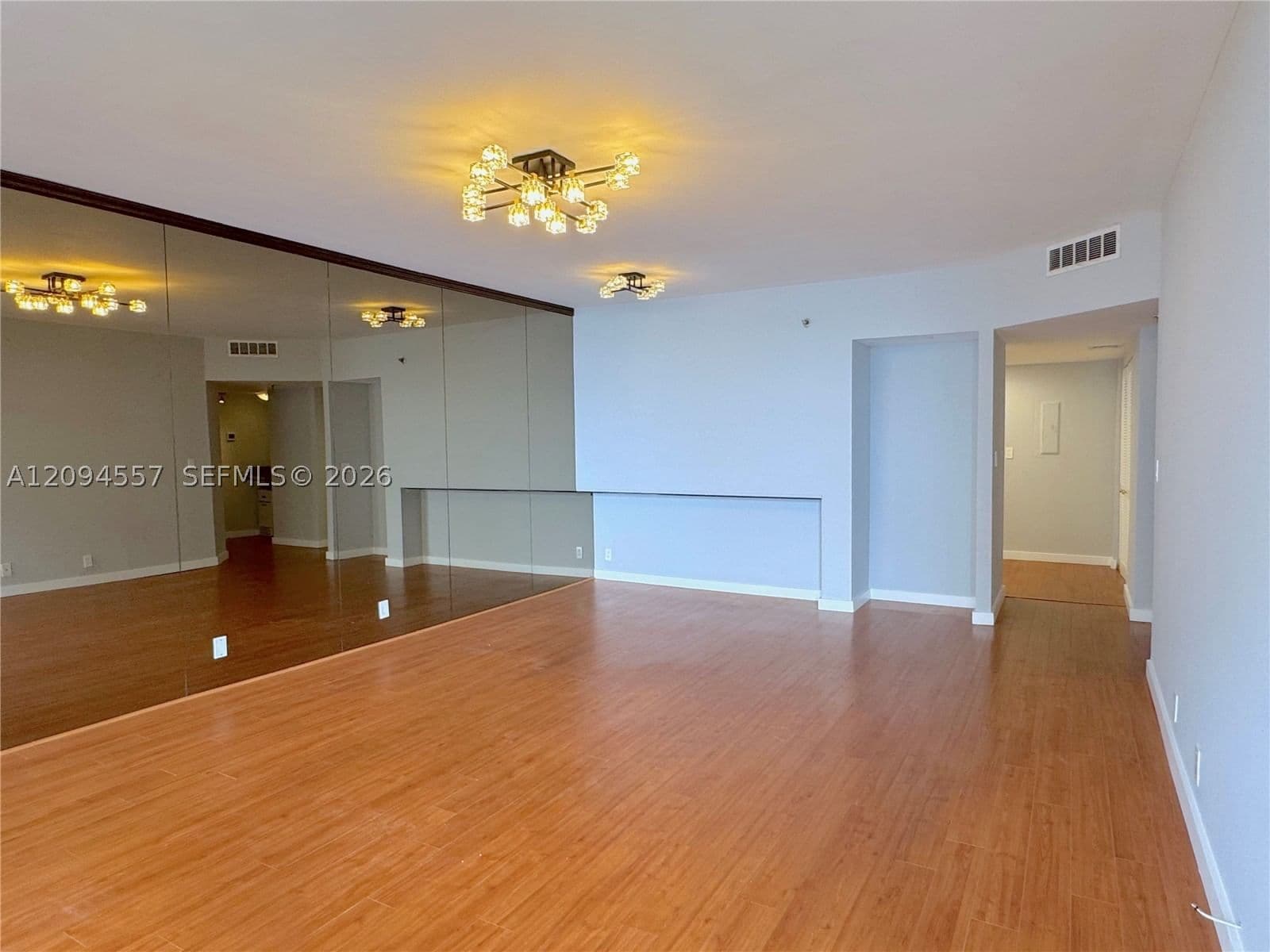 2+1 Condo — 520 Brickell Key Dr #A1113, Miami, FL 33131