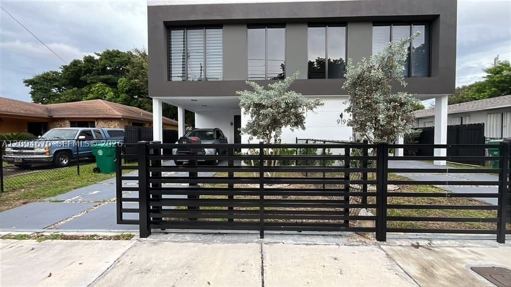 3+1 Townhouse — 919 55th St #921, Miami, FL 33127