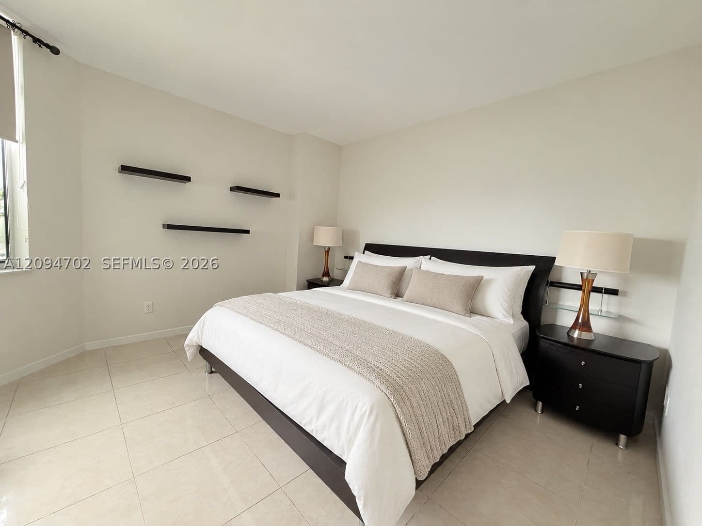 2+1 Condo — 325 Biscayne Blvd #3015, Miami, FL 33131