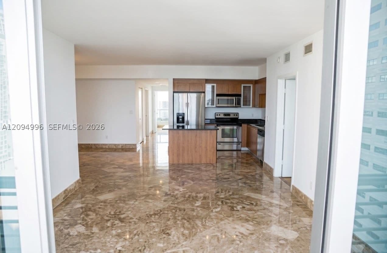 2-bedroom Condo — 325 Biscayne Blvd #2722, Miami, FL 33131
