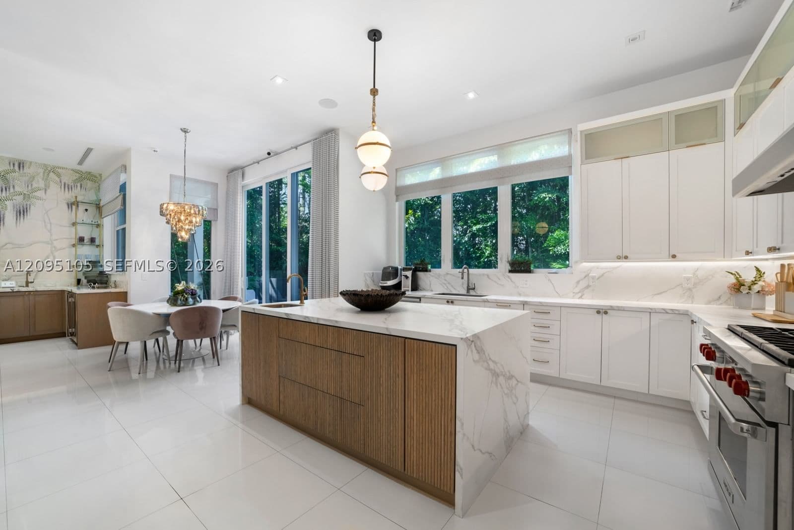 6+1 Müstakil ev — 737 49th St, Miami Beach, FL 33140