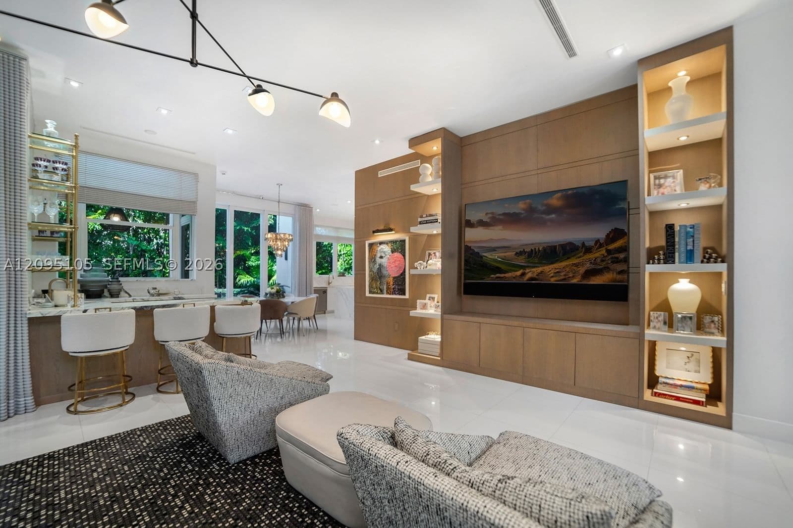 6+1 Müstakil ev — 737 49th St, Miami Beach, FL 33140