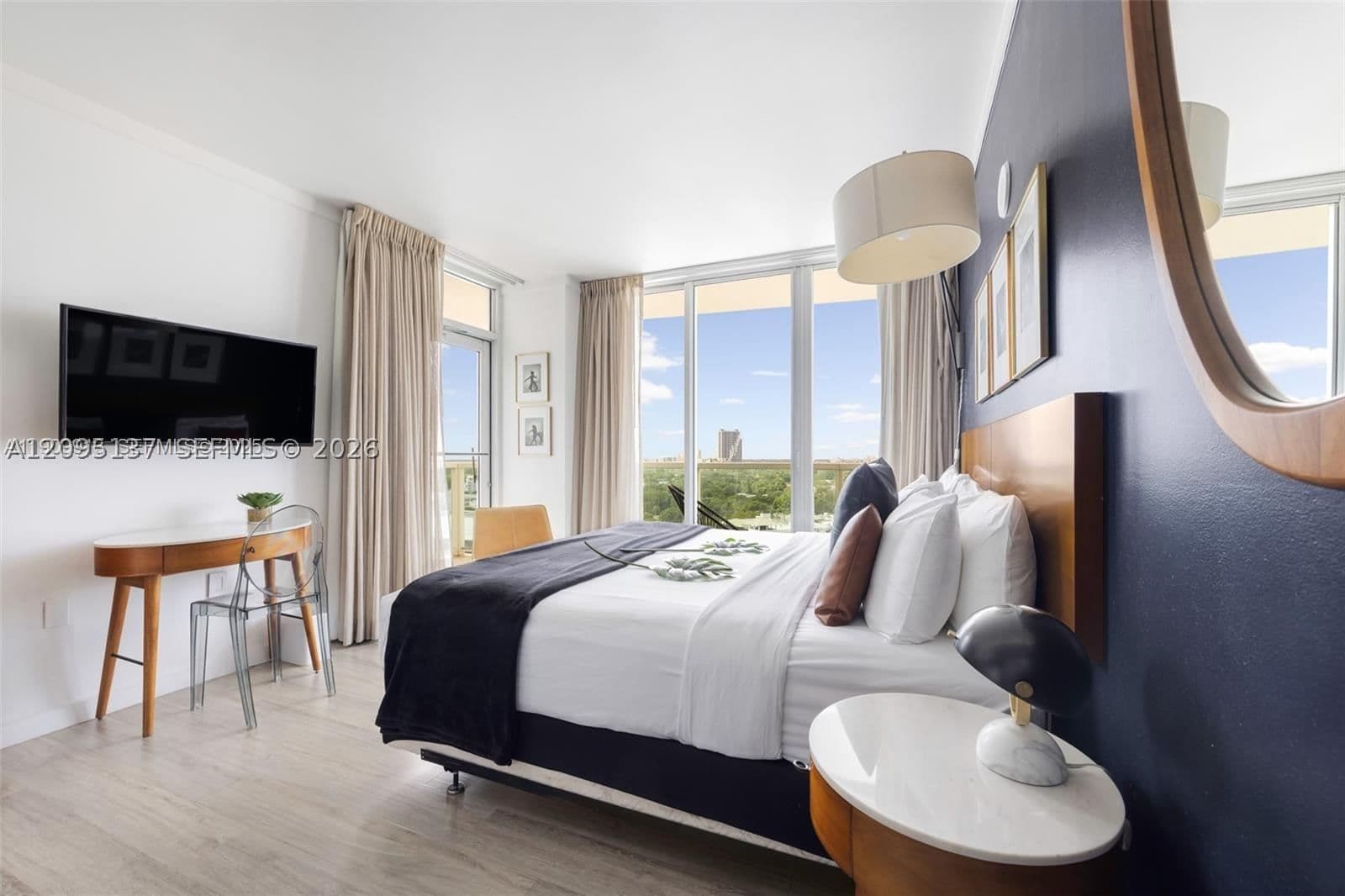 1+1 Condo — 2889 Mcfarlane Rd #1512, Miami, FL 33133