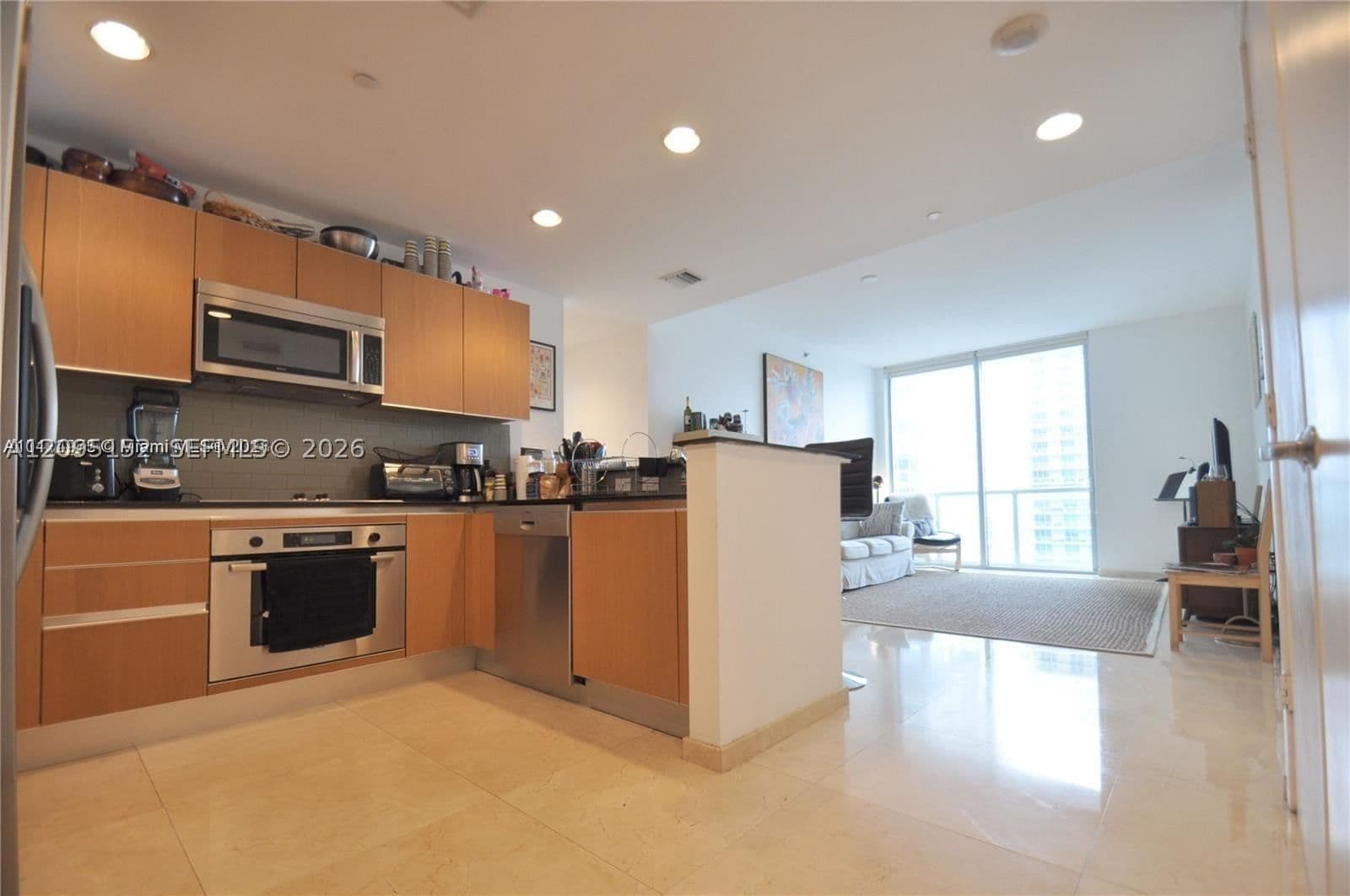 2+1 Condo — 1060 Brickell Ave #3111, Miami, FL 33131