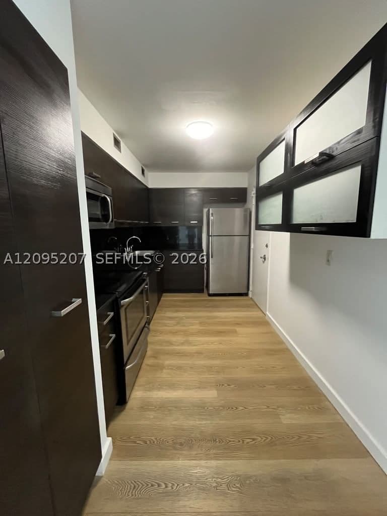 1-bedroom Condo — 6770 Indian Creek Dr #4A, Miami Beach, FL 33141
