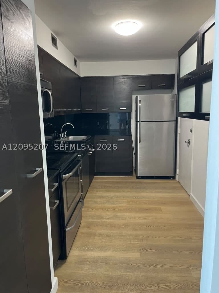 1-bedroom Condo — 6770 Indian Creek Dr #4A, Miami Beach, FL 33141