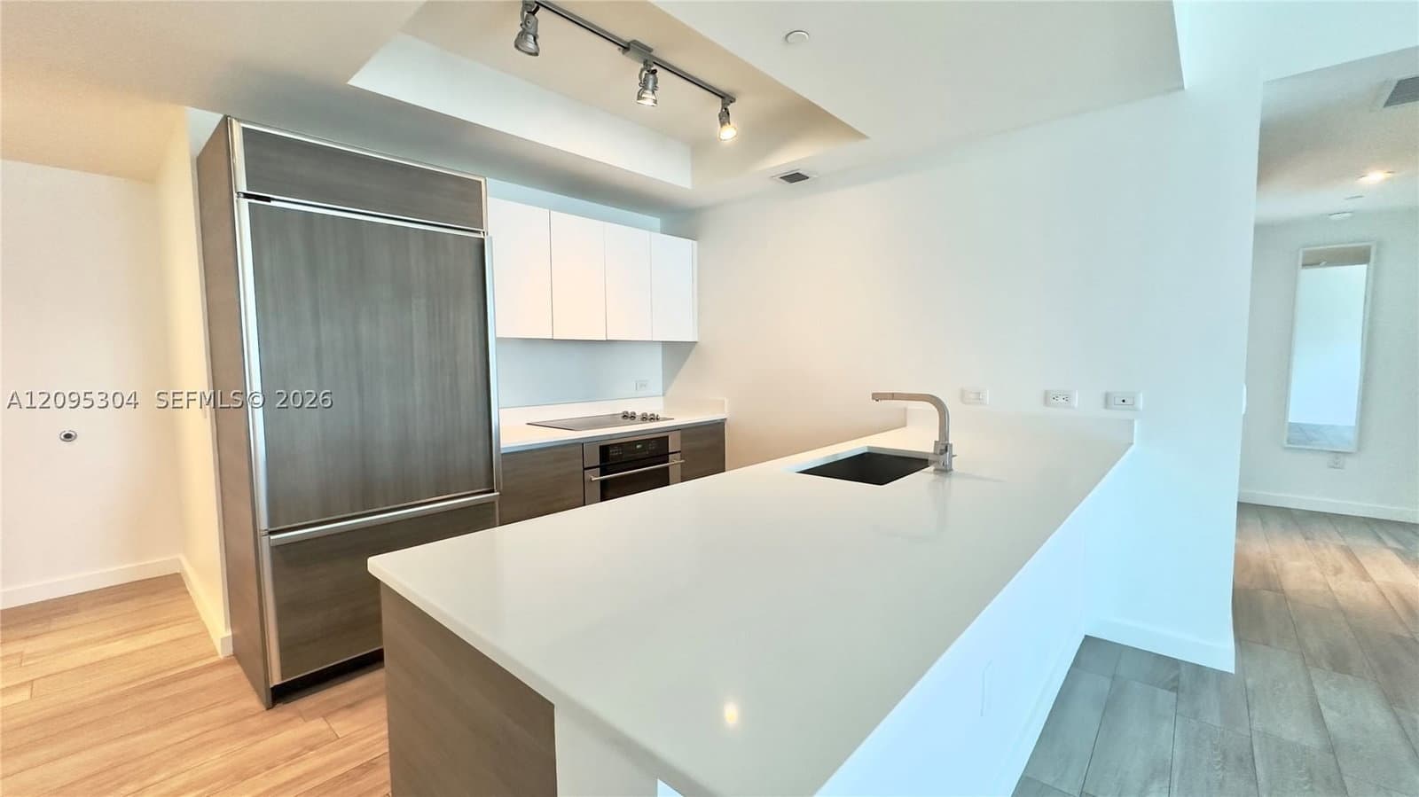 2+1 Condo — Miami, FL 33130