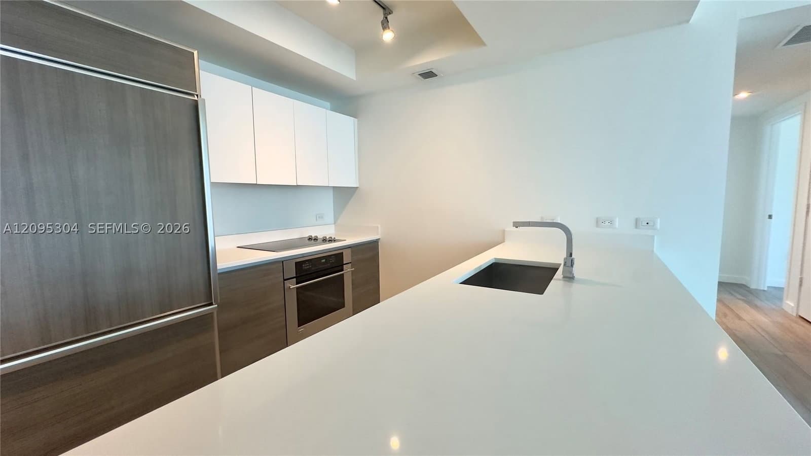 2+1 Condo — Miami, FL 33130