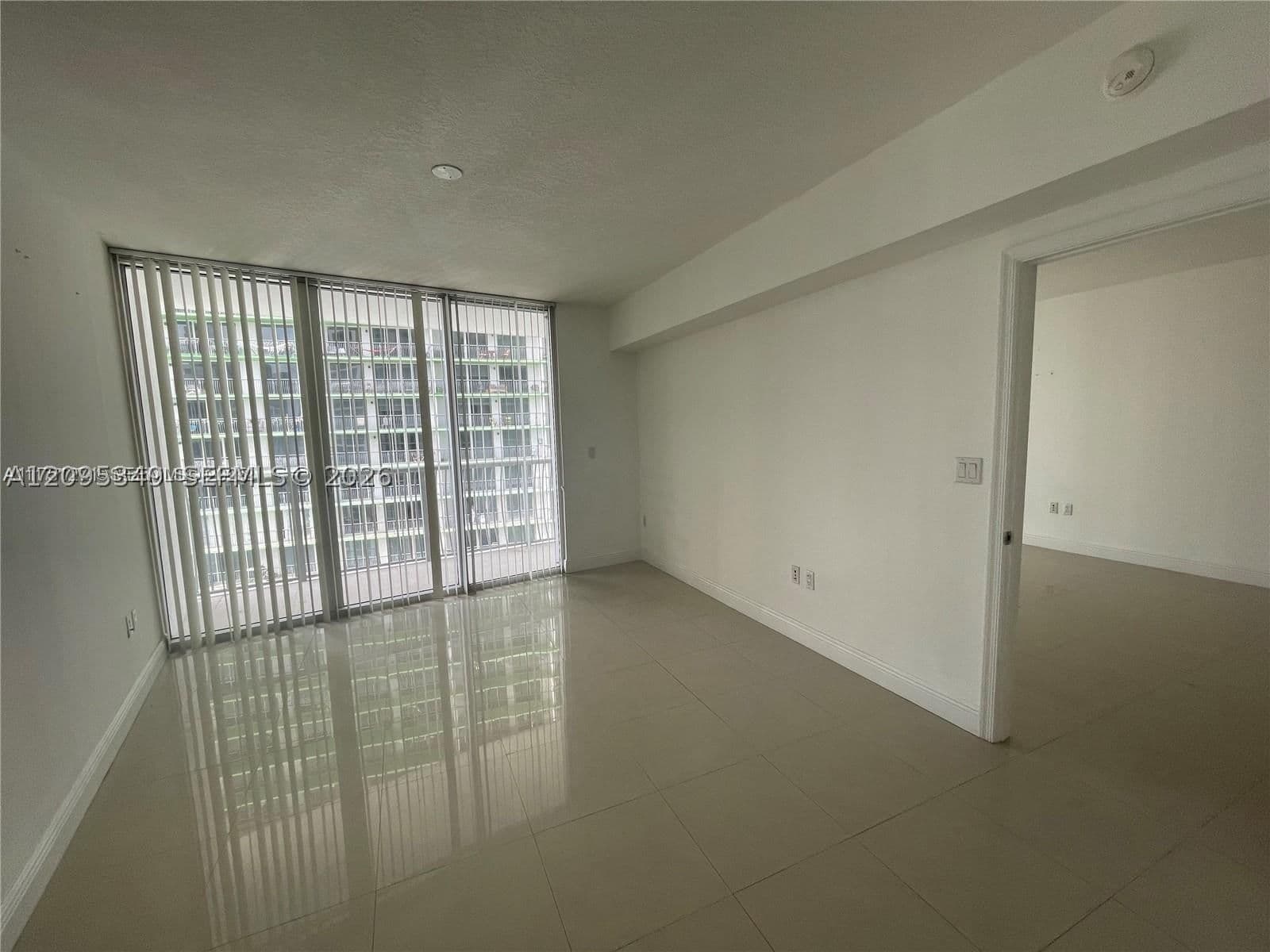 1+1 Condo — 1750 Bayshore Dr #2309, Miami, FL 33132
