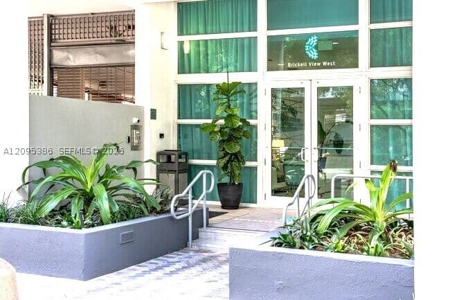 2+1 Condo — 1723 2nd Ave #609, Miami, FL 33129