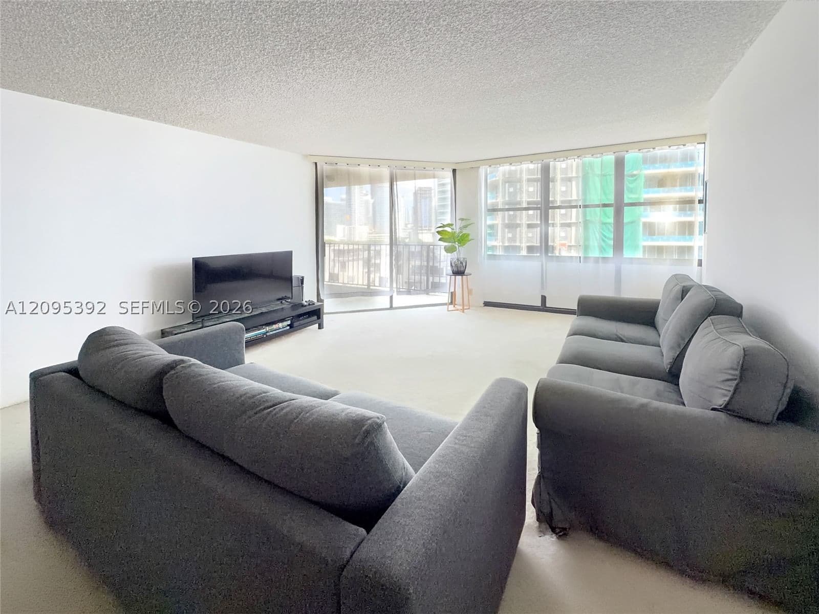 1+1 Condo — 1865 Brickell Ave #A1503, Miami, FL 33129