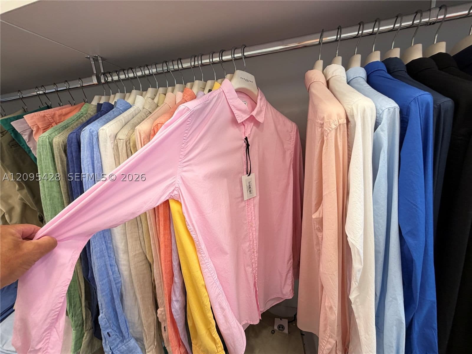 Mülk — 3015 Grand Ave, Miami, FL 33133