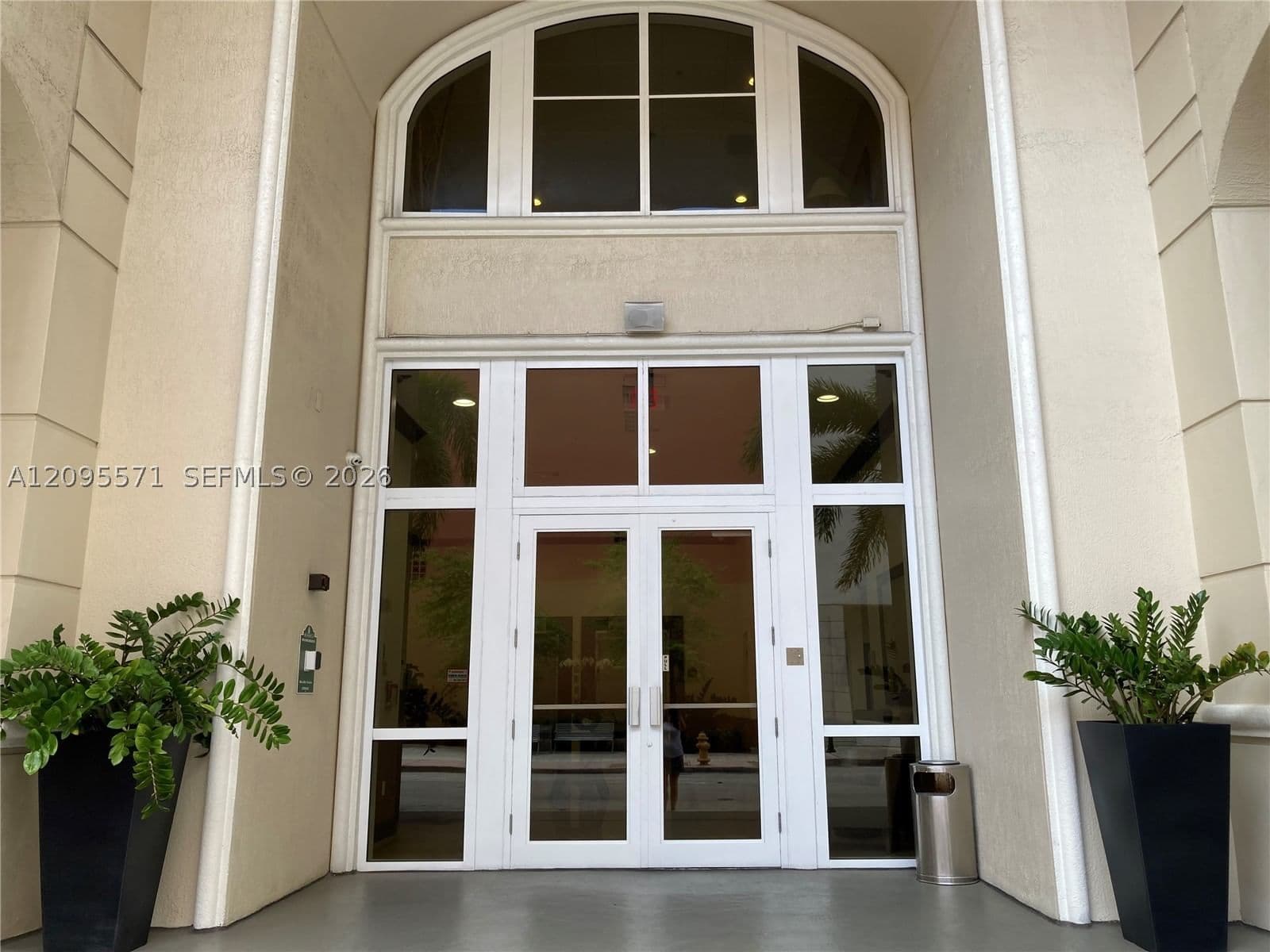 Mülk — 2030 Douglas Rd #210, Coral Gables, FL 33134