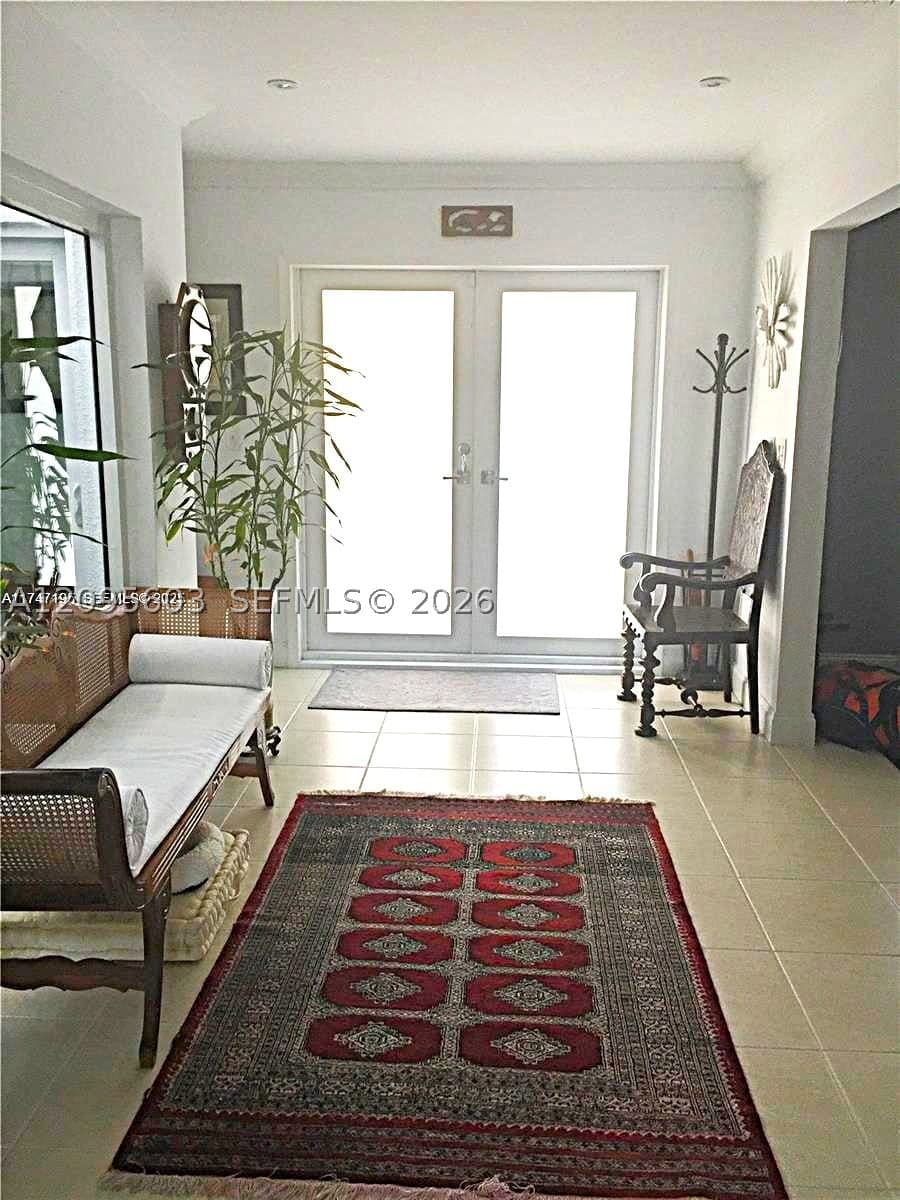 5+1 Müstakil ev — 1460 Tagus Ave, Coral Gables, FL 33156