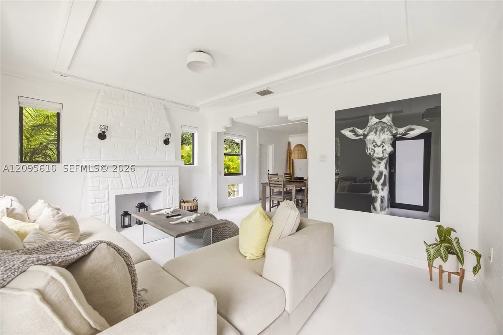 3+1 Müstakil ev — 295 42nd St, Miami, FL 33127
