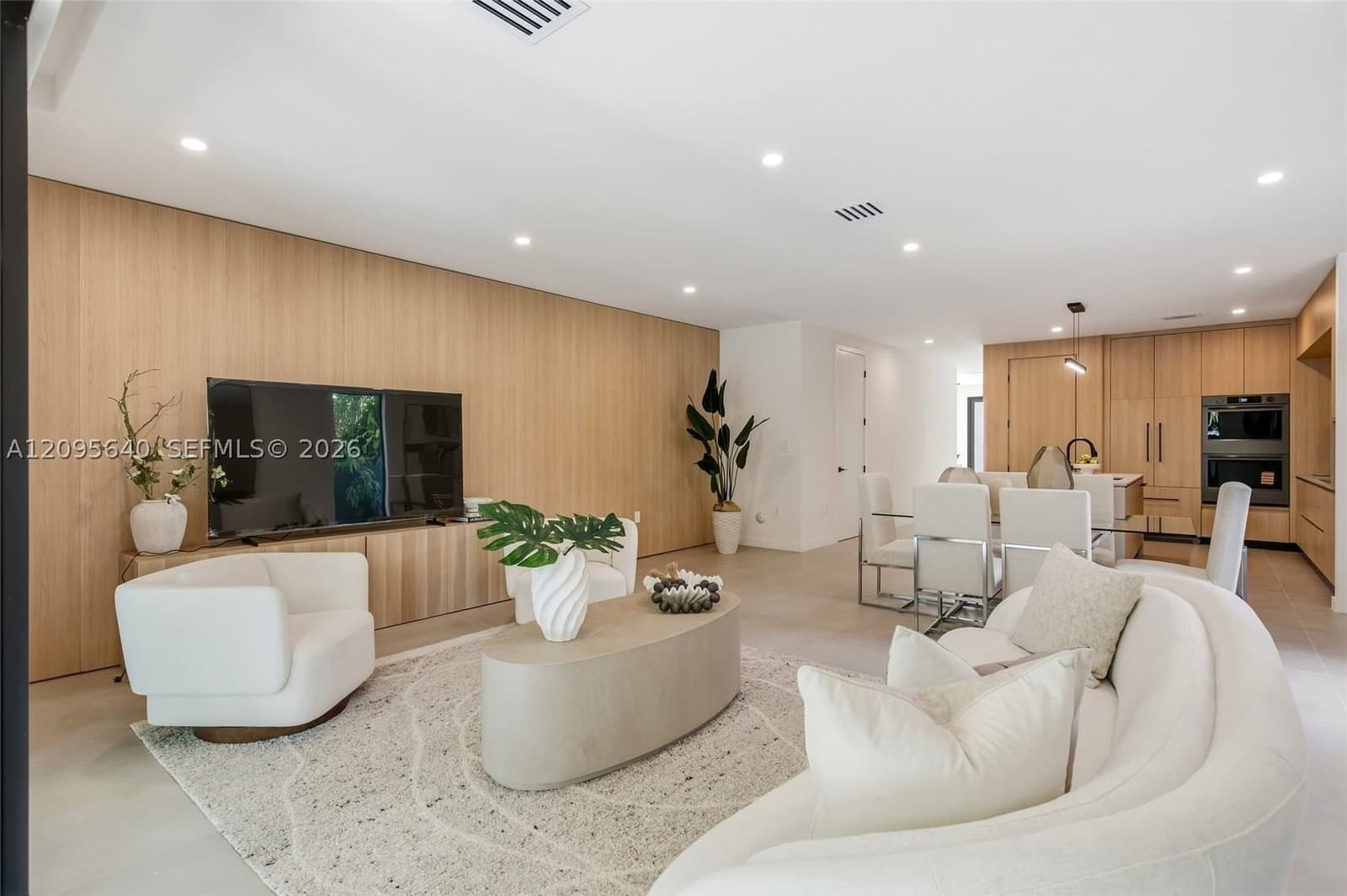 4+1 Townhouse — 2619 31st pl, Miami, FL 33133