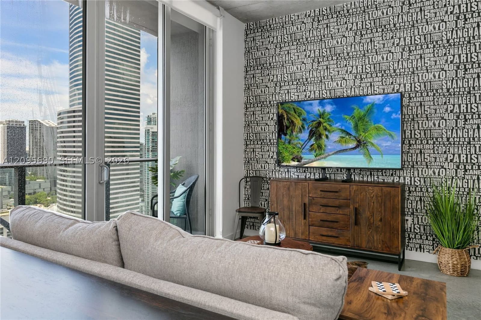 1+1 Condo — 151 1st St #3103, Miami, FL 33131