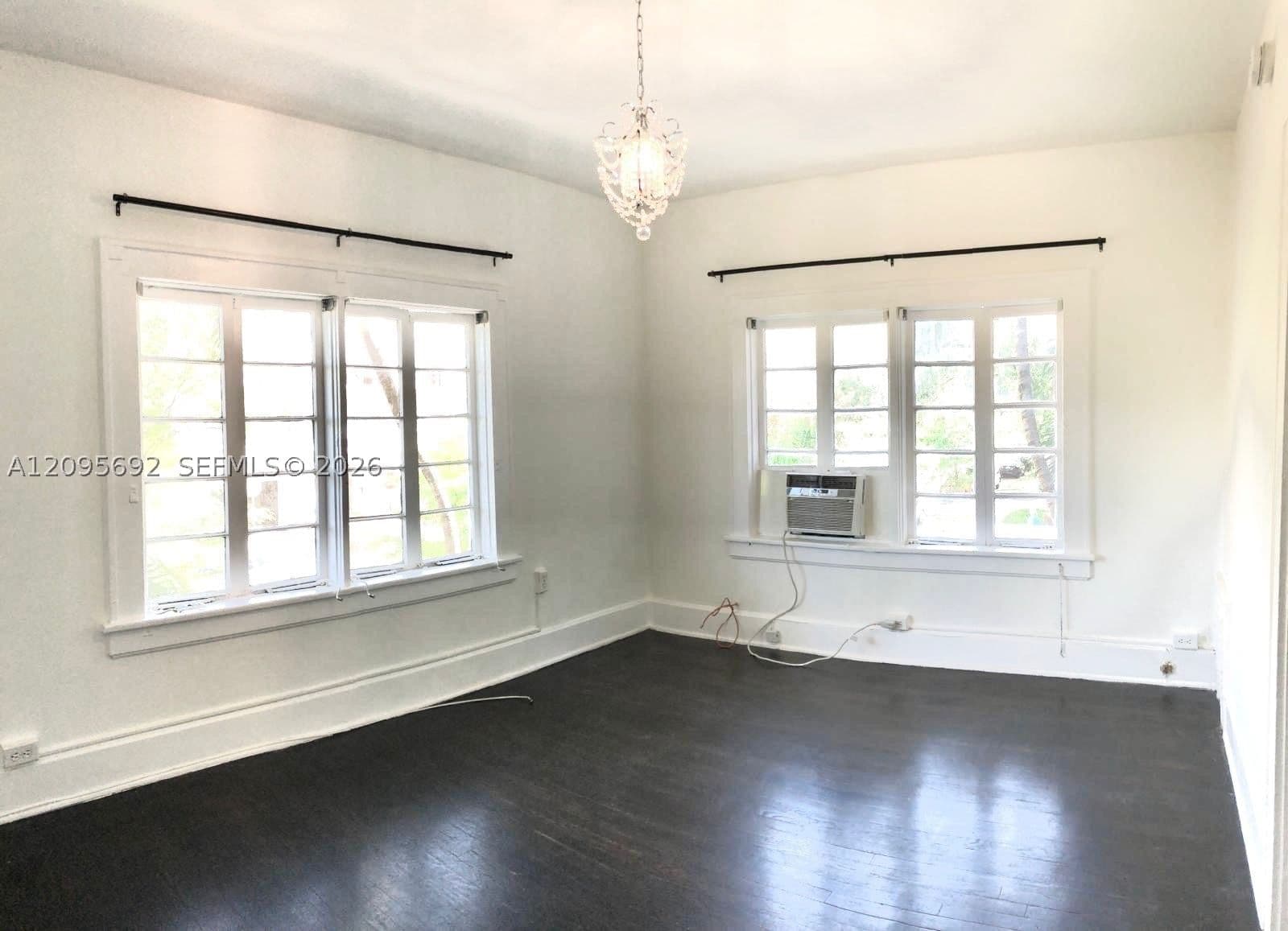 Condo — 124 Mendoza Ave #8, Coral Gables, FL 33134