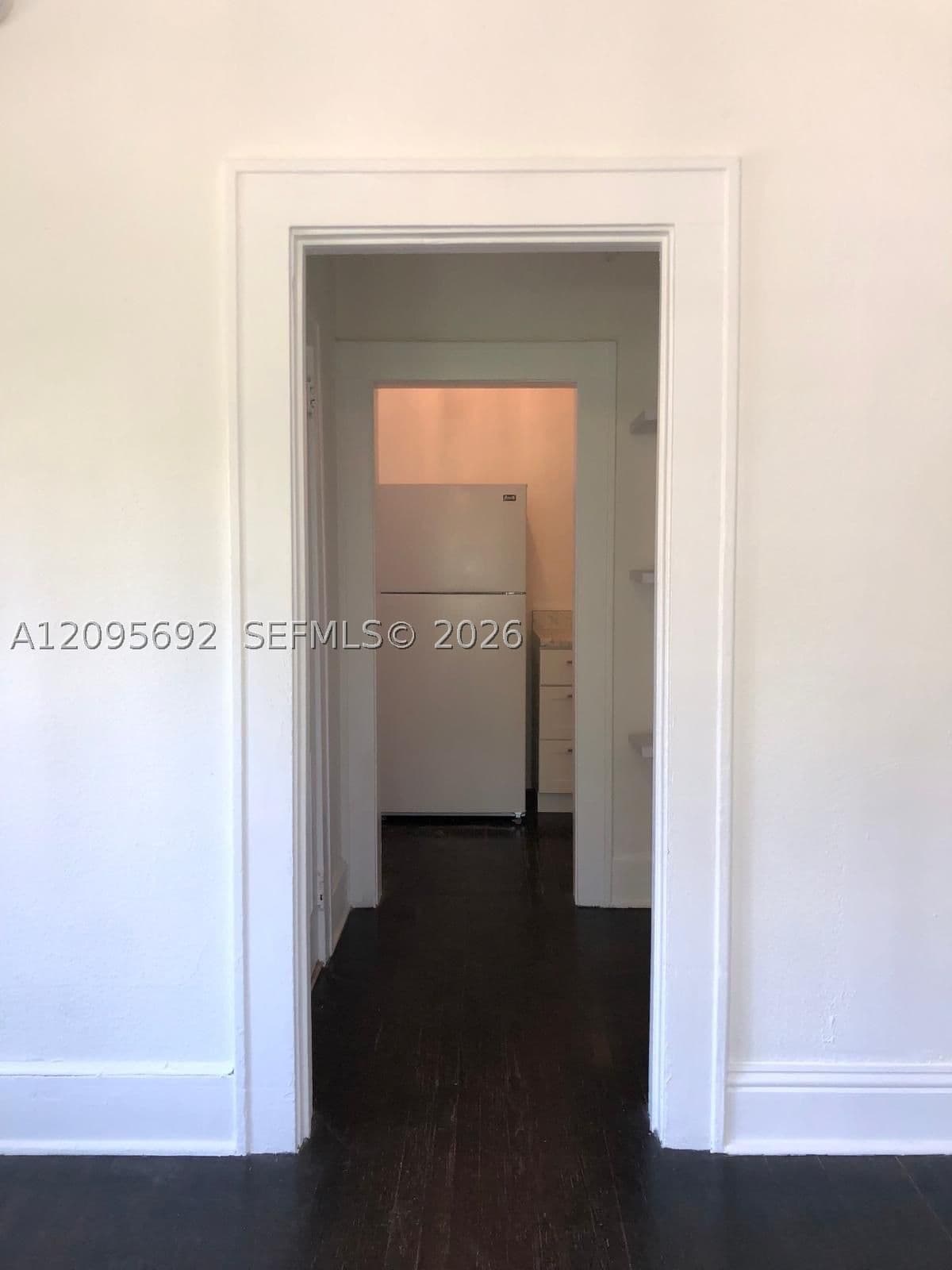 Condo — 124 Mendoza Ave #8, Coral Gables, FL 33134