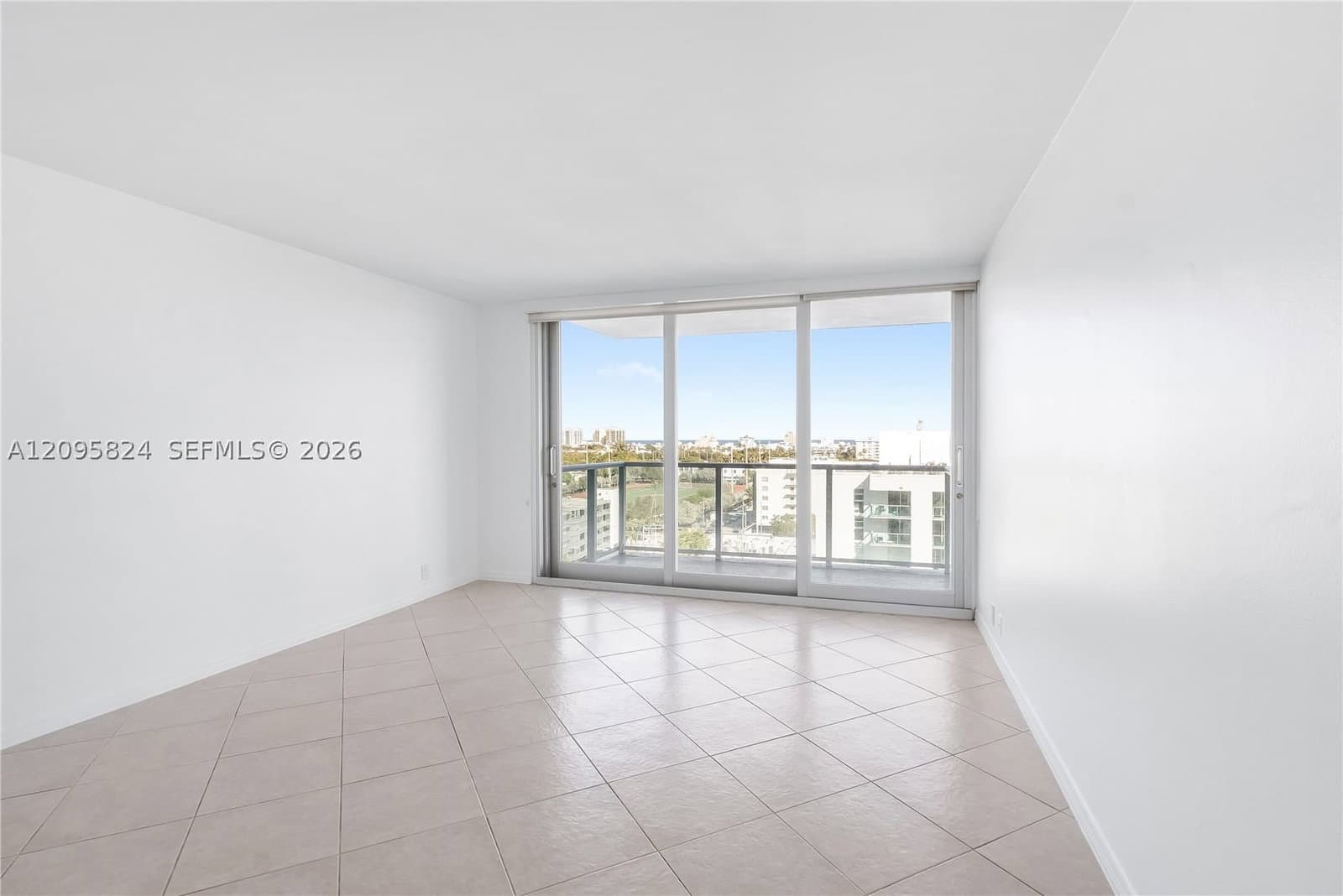 1-bedroom Condo — 1000 West Ave #1008, Miami Beach, FL 33139