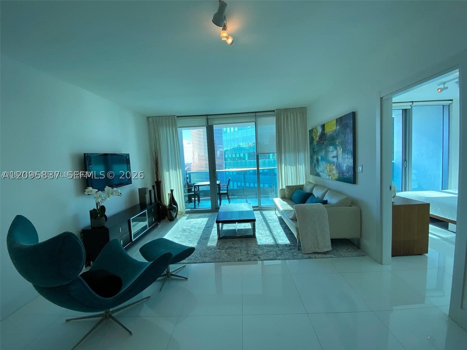 1-bedroom Condo — 200 Biscayne Boulevard Way #4011, Miami, FL 33131
