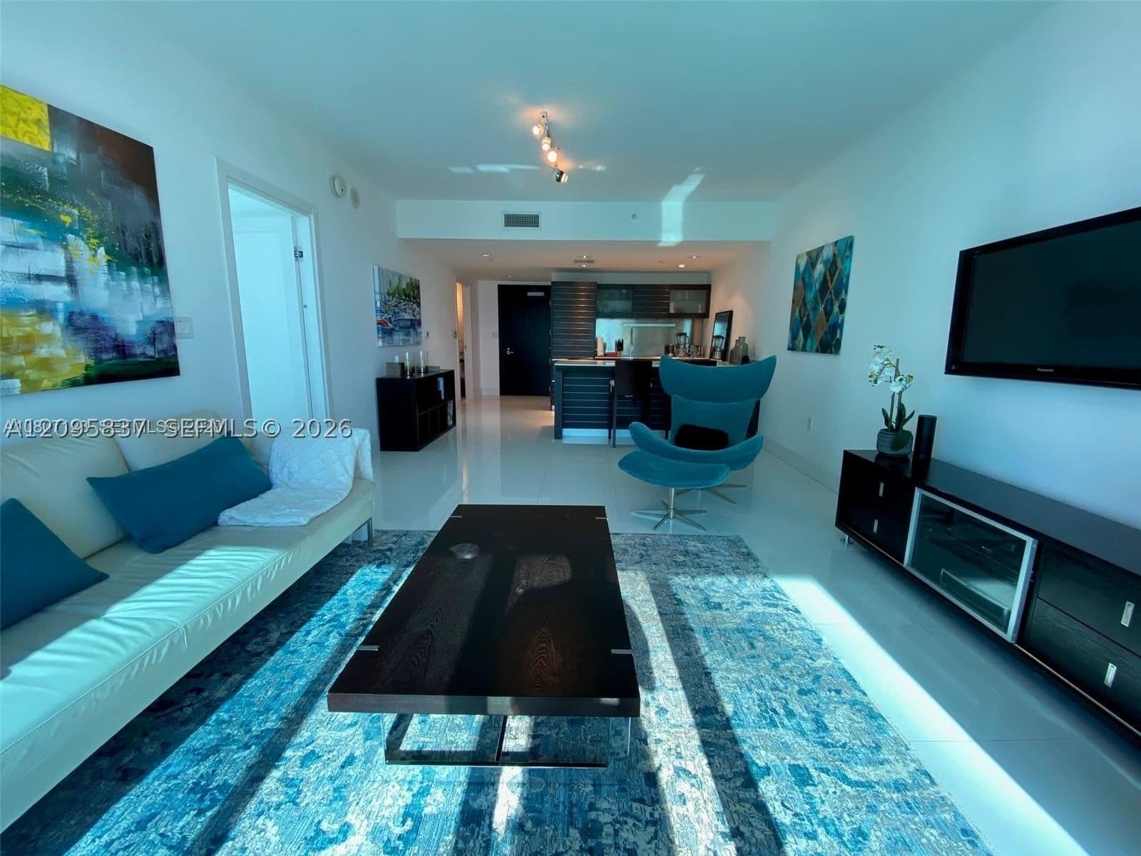 1-bedroom Condo — 200 Biscayne Boulevard Way #4011, Miami, FL 33131