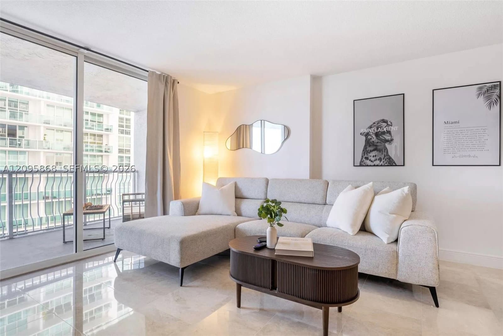 1+1 Condo — 1200 Brickell Bay Dr #1805, Miami, FL 33131