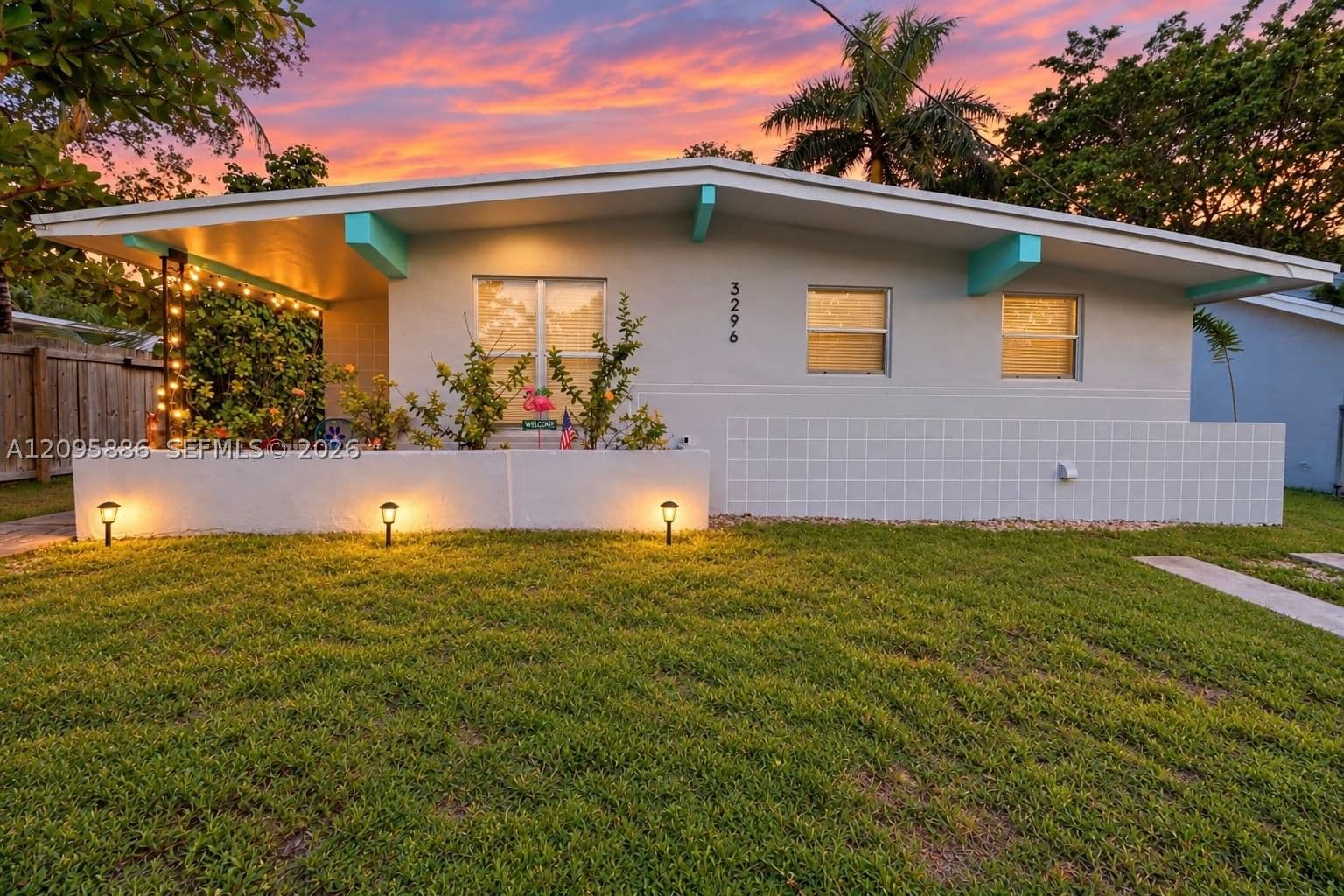 2+1 Müstakil ev — 3296 William Ave, Miami, FL 33133