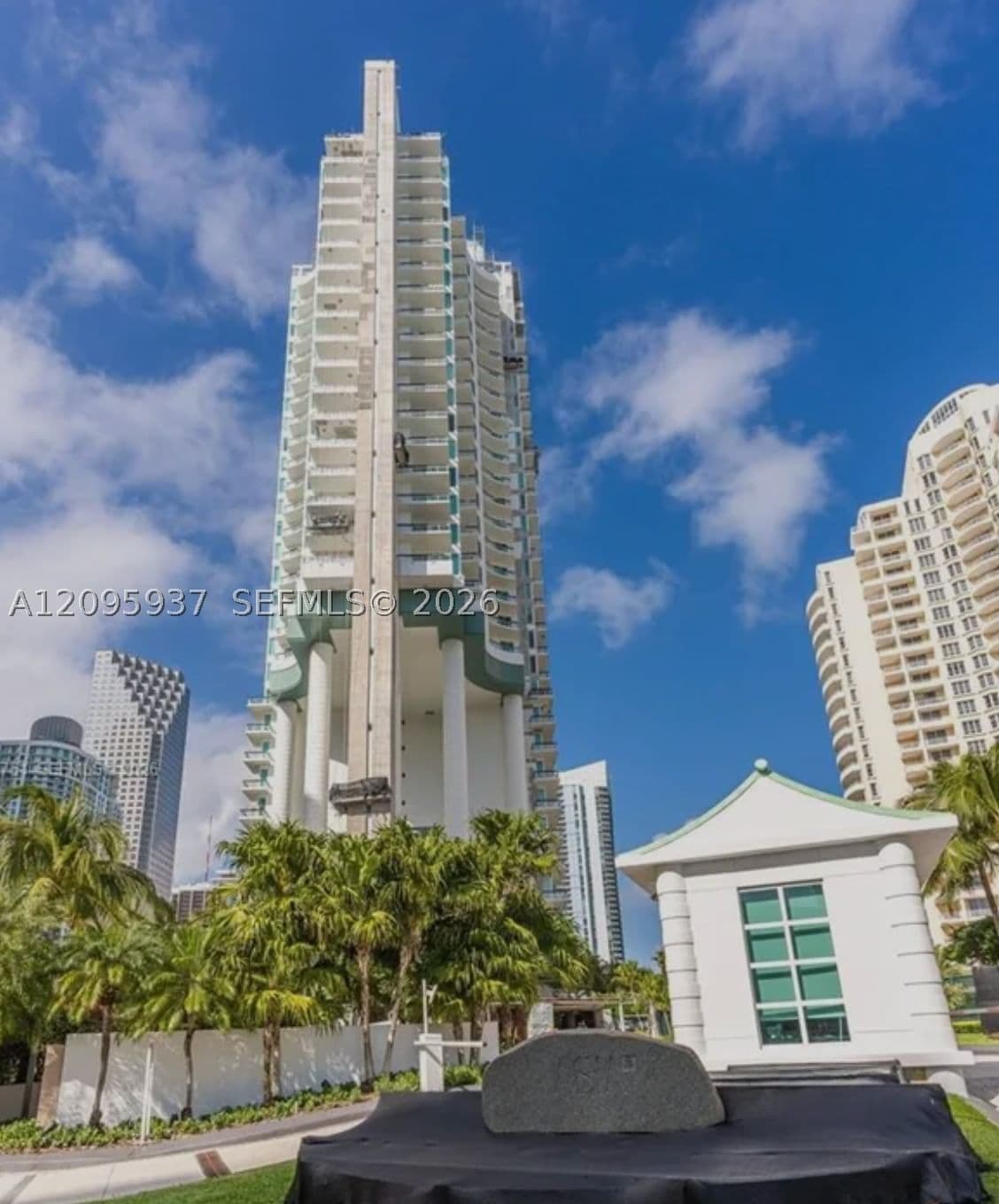 3+1 Condo — 900 Brickell Key Blvd #1901, Miami, FL 33131