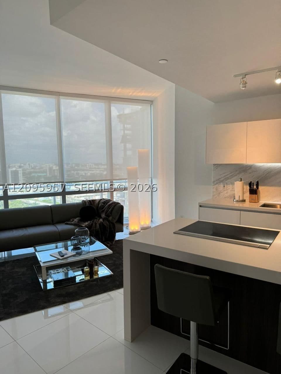 2+1 Condo — 851 1st Ave #1404, Miami, FL 33132