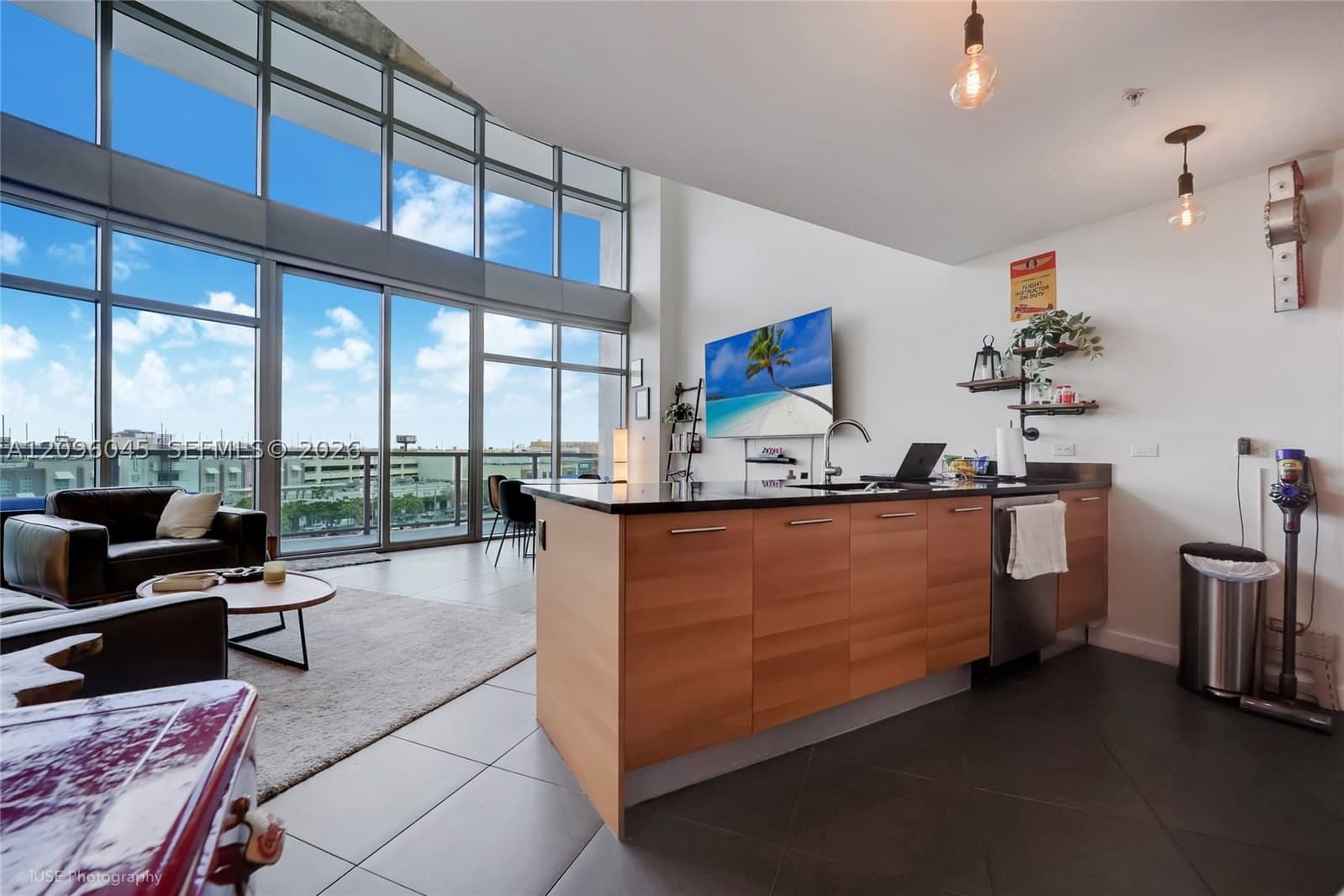 2+1 Condo — 3301 1st Ave #M0605, Miami, FL 33137