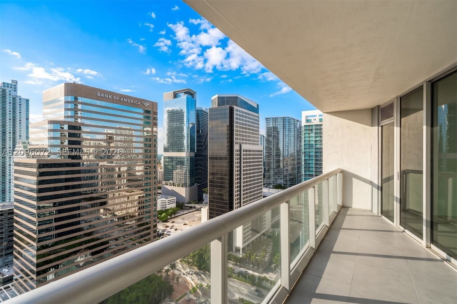 1+1 Condo — 495 Brickell Ave #3207, Miami, FL 33131