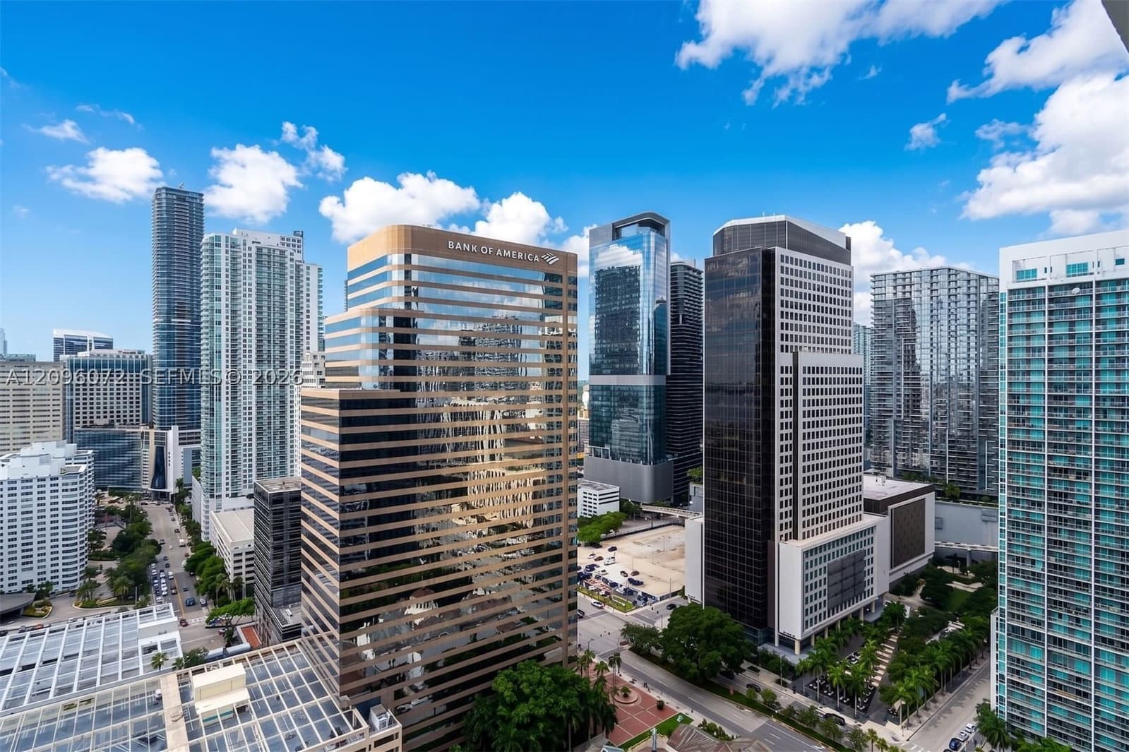 1+1 Condo — 495 Brickell Ave #3207, Miami, FL 33131