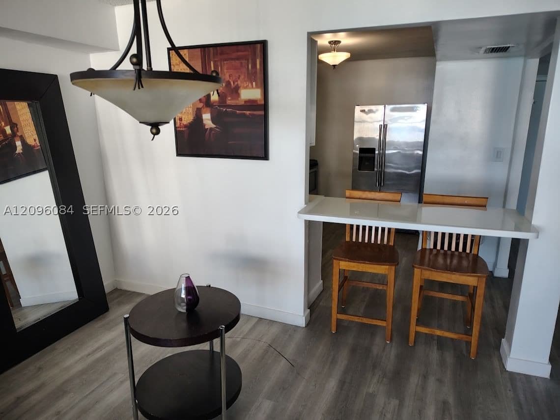 2+1 Condo — 6039 Collins Ave #1710, Miami Beach, FL 33140