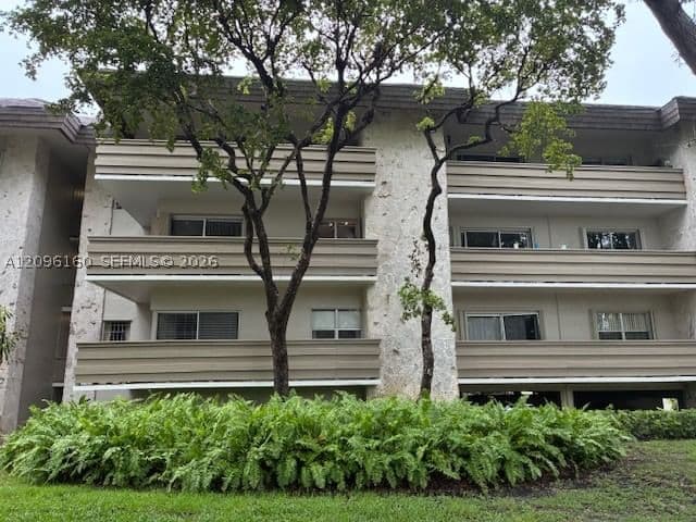 3+1 Condo — 1205 Mariposa Ave #402, Coral Gables, FL 33146