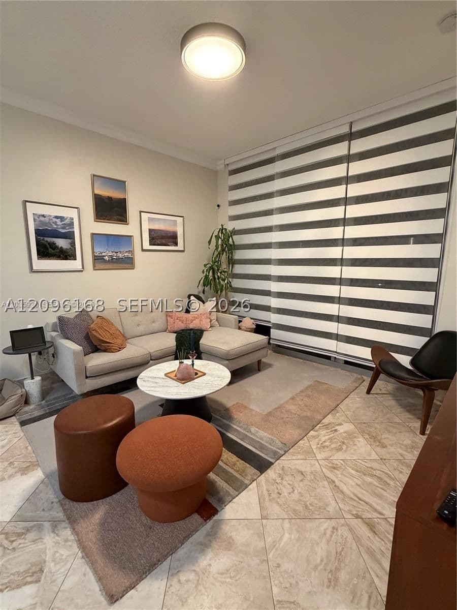 1+1 Condo — 3470 Coast Ave #H1206, Miami, FL 33137