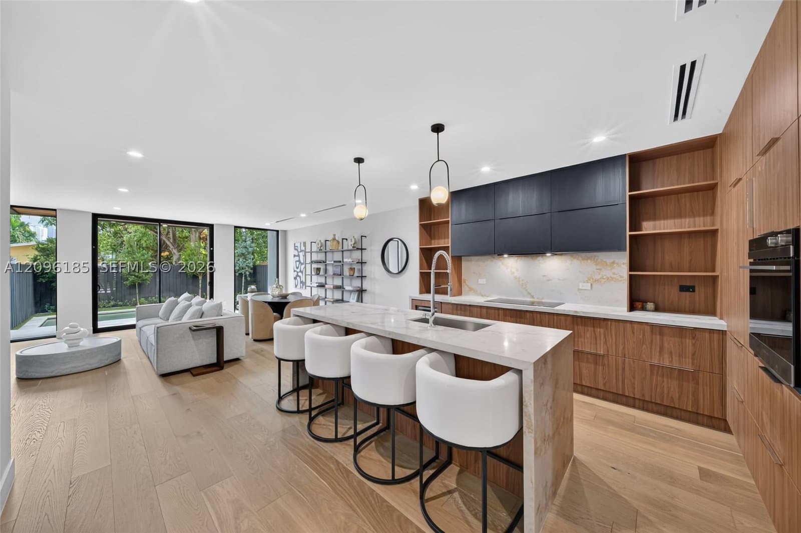 3+1 Townhouse — 925 10th Ave, Miami, FL 33130