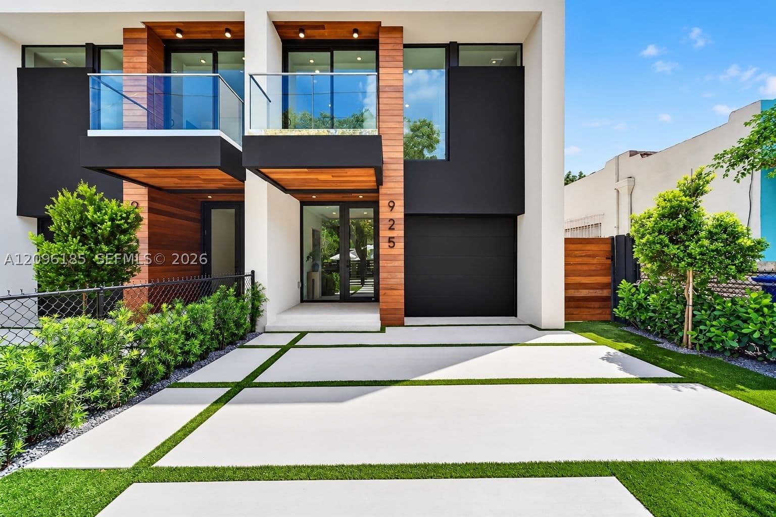 3+1 Townhouse — 925 10th Ave, Miami, FL 33130
