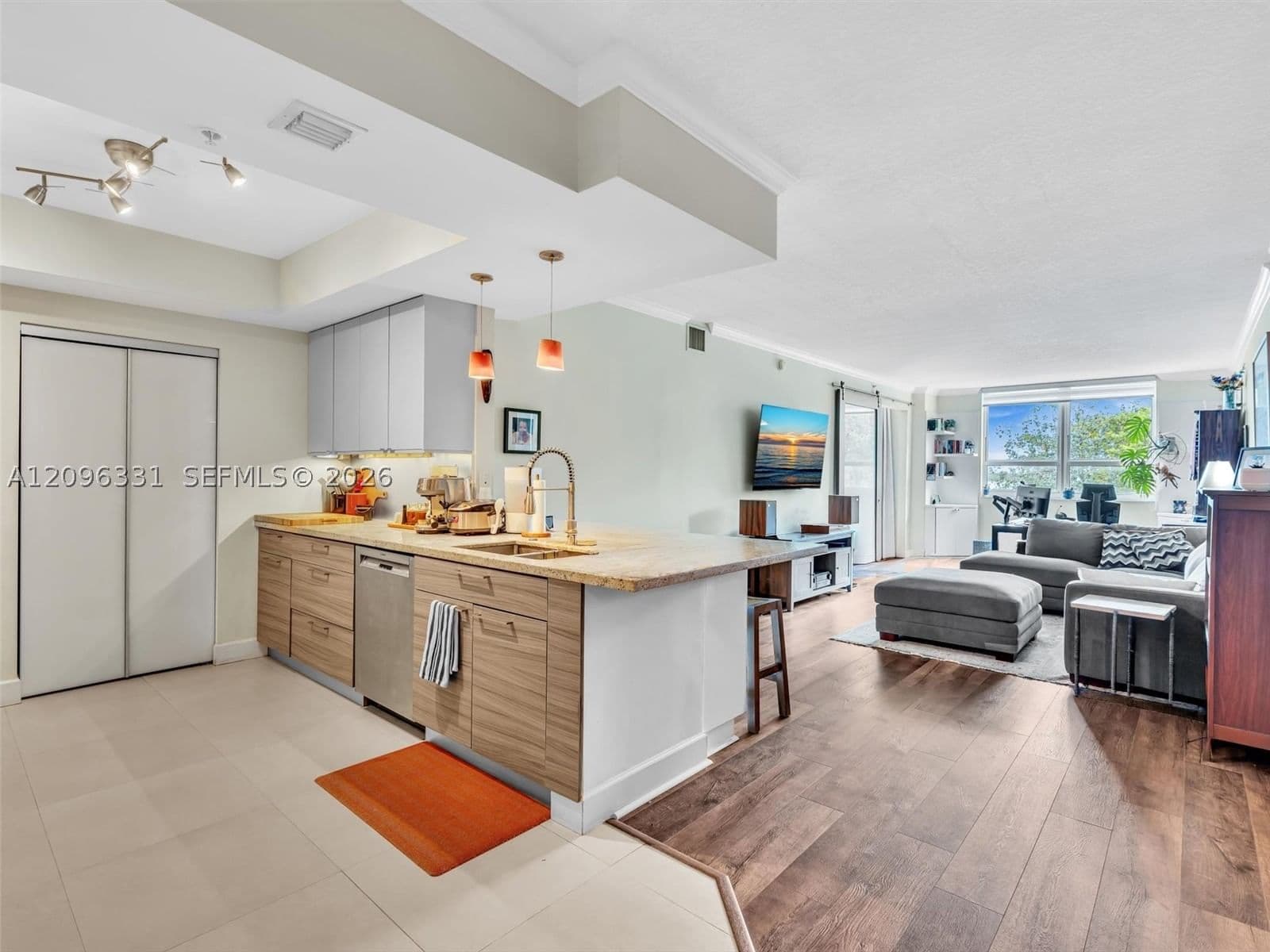 2+1 Condo — 2000 Bayshore Dr #220, Miami, FL 33137