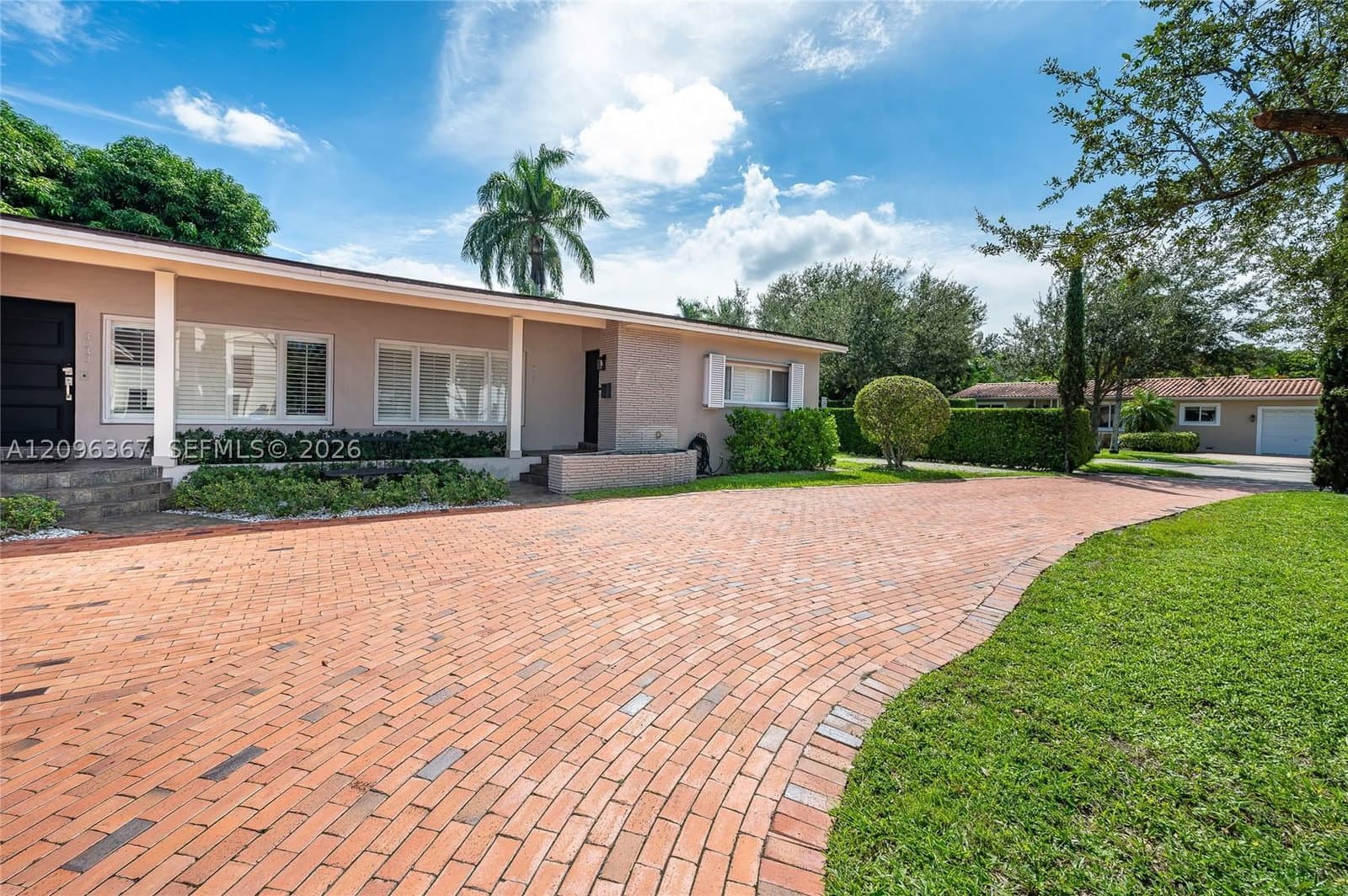 2+1 Mülk — 3635 Le Jeune Rd #3635, Coral Gables, FL 33134
