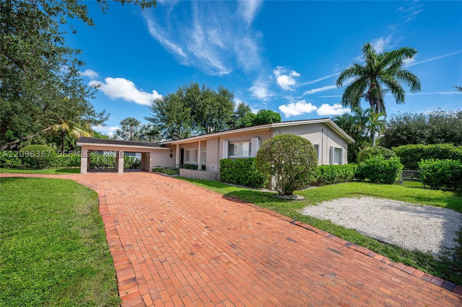 2+1 Mülk — 3635 Le Jeune Rd #3635, Coral Gables, FL 33134