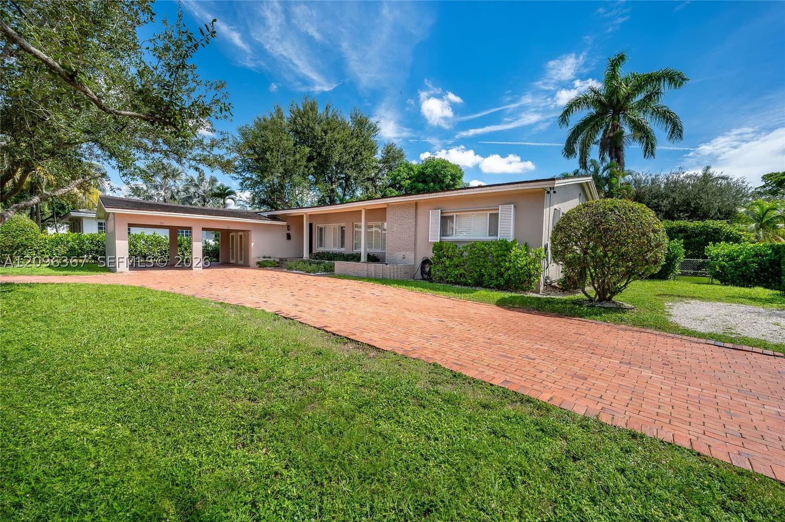 2+1 Mülk — 3635 Le Jeune Rd #3635, Coral Gables, FL 33134