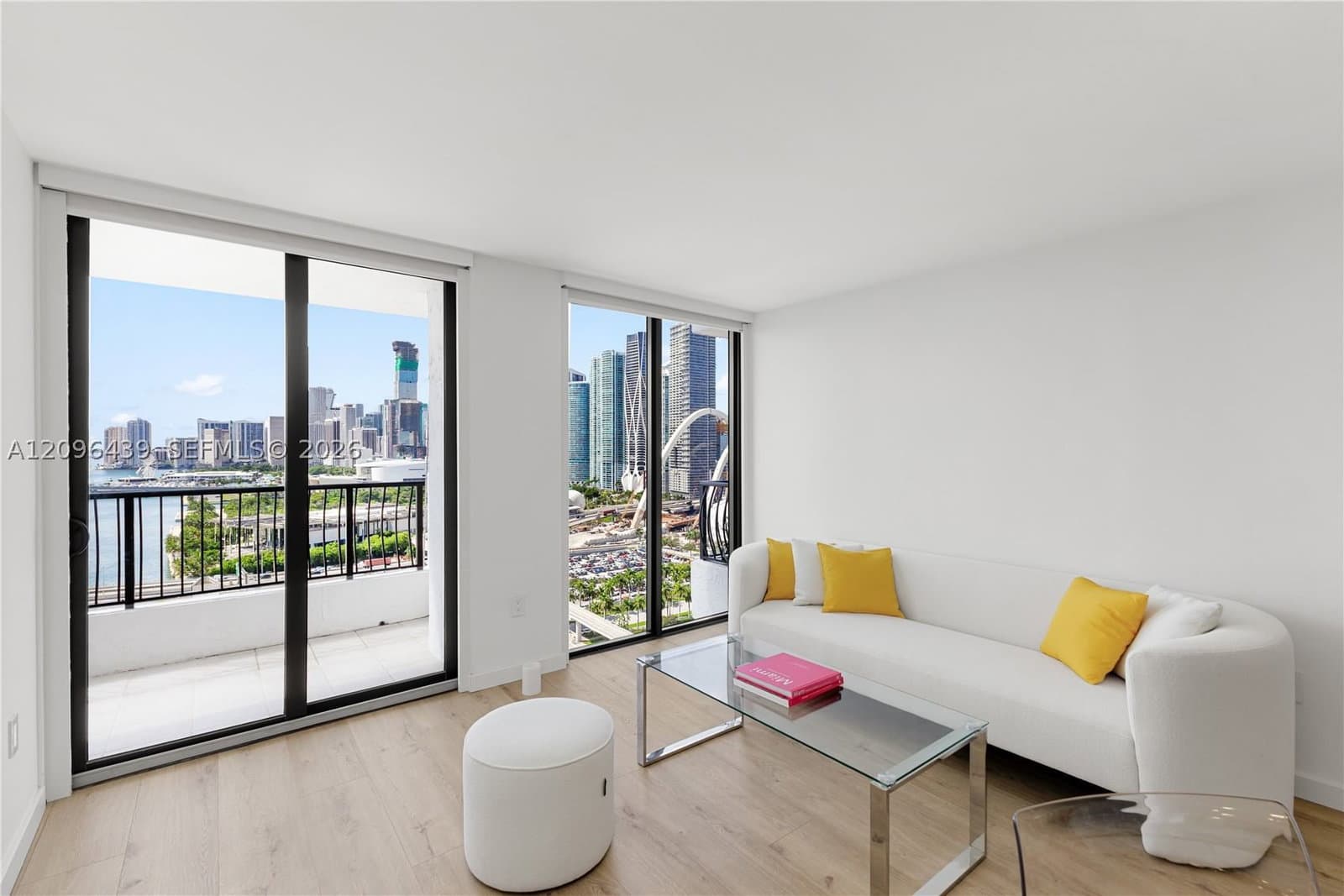 1+1 Condo — 555 15th St #26K, Miami, FL 33132