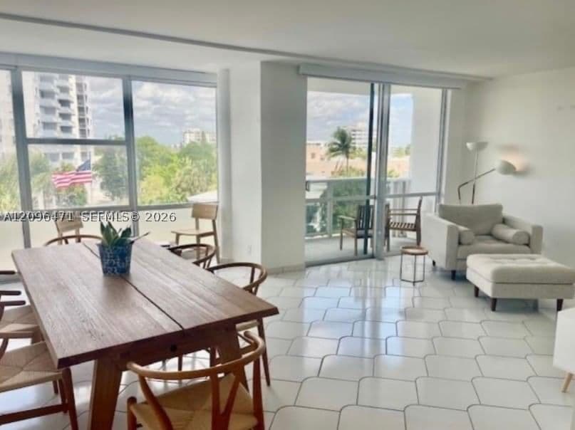 1-bedroom Condo — 900 Bay Dr #311, Miami Beach, FL 33141