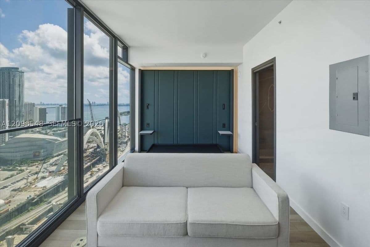 Condo — 20 11th St #3505, Miami, FL 33132