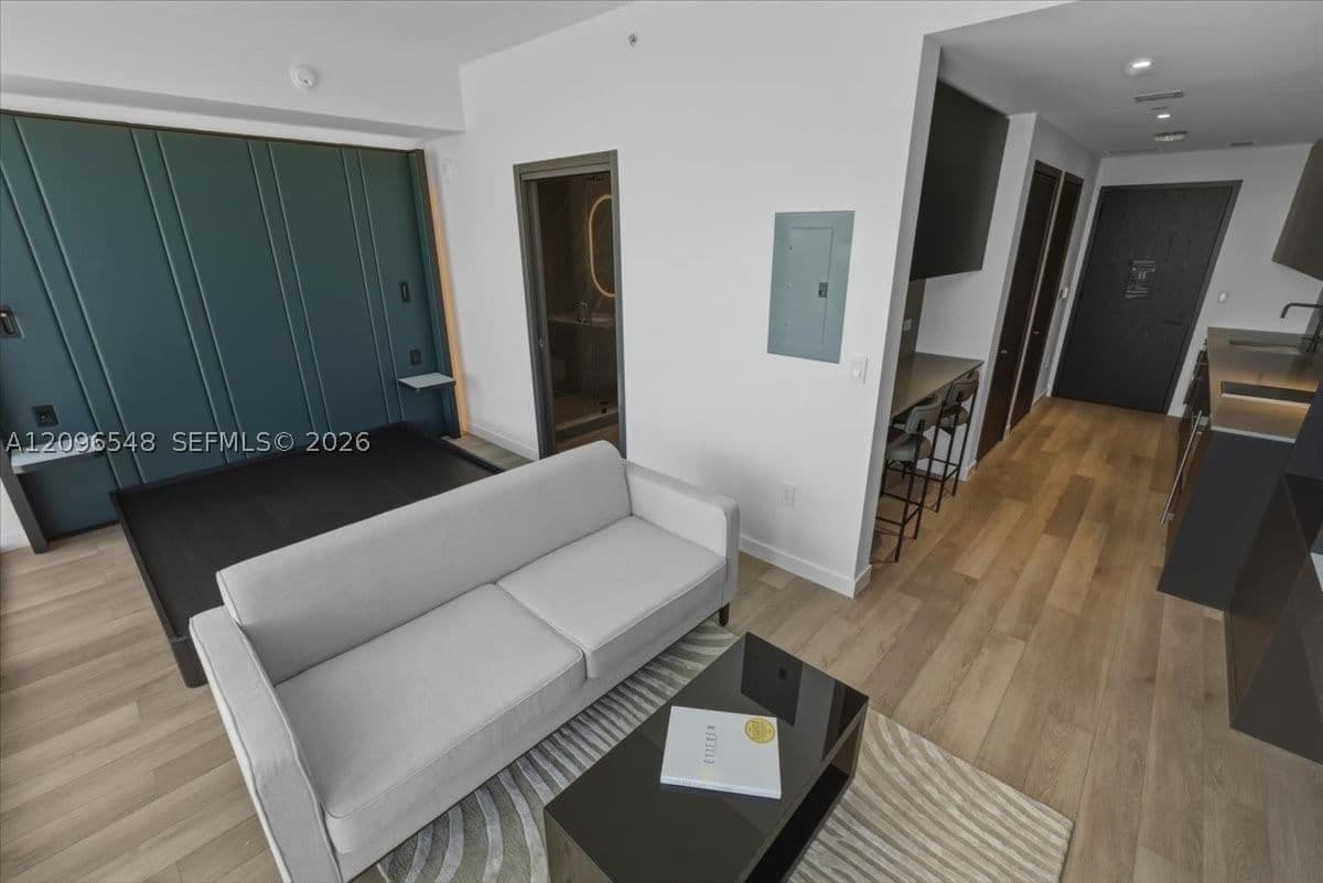 Condo — 20 11th St #3505, Miami, FL 33132