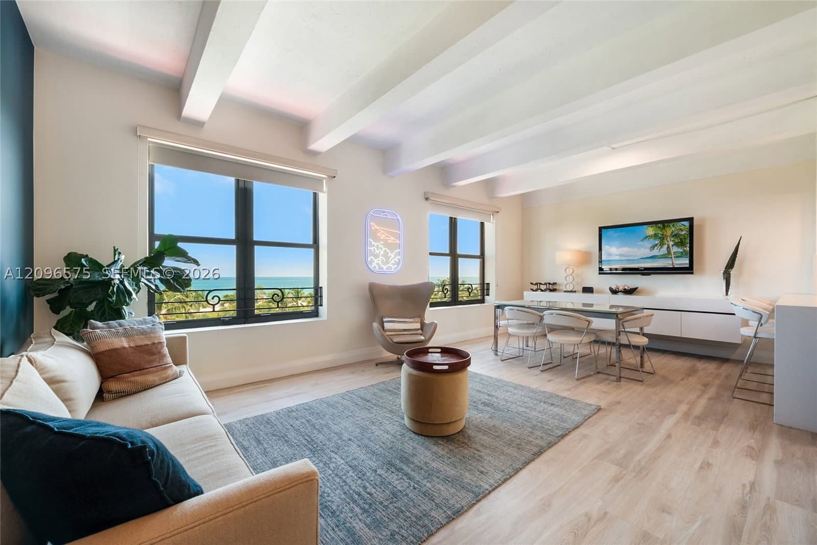 2+1 Condo — 1330 Ocean Dr #R5D, Miami Beach, FL 33139