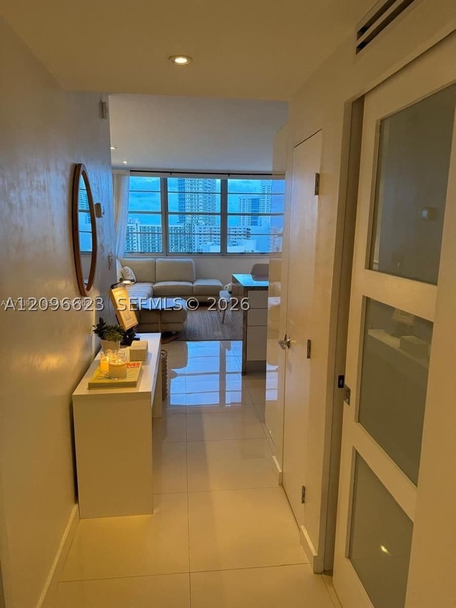 Condo — 20 Island Ave #1515, Miami Beach, FL 33139