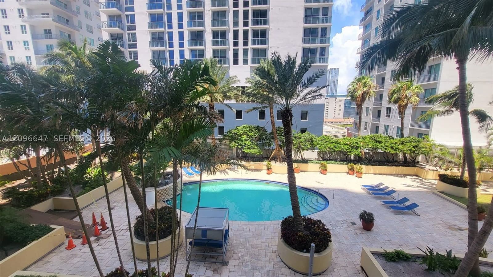 1+1 Condo — 253 2nd St #1004, Miami, FL 33132