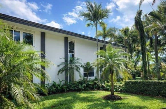 4+1 Müstakil ev — 1226 San Miguel Ave #1226, Coral Gables, FL 33134